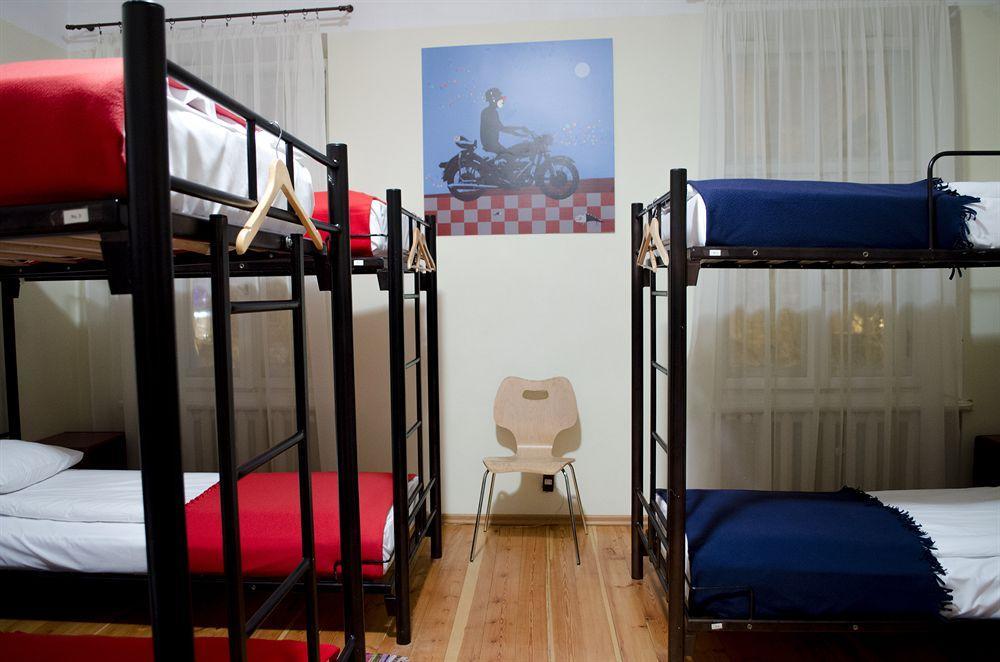Red Nose Hostel With Self-Check In Ryga Zewnętrze zdjęcie